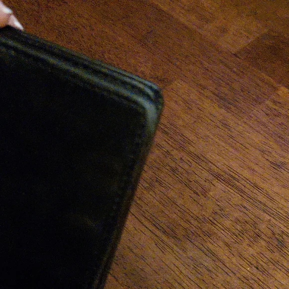 Ralph Lauren Black Leather Wallet with Silver Accent - Picture 7 of 7